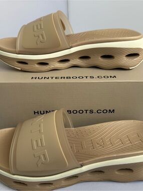 Hunter Geneva Slide Sandal Women’s Size 8 Light Natural HWGENEVA2 New In Box